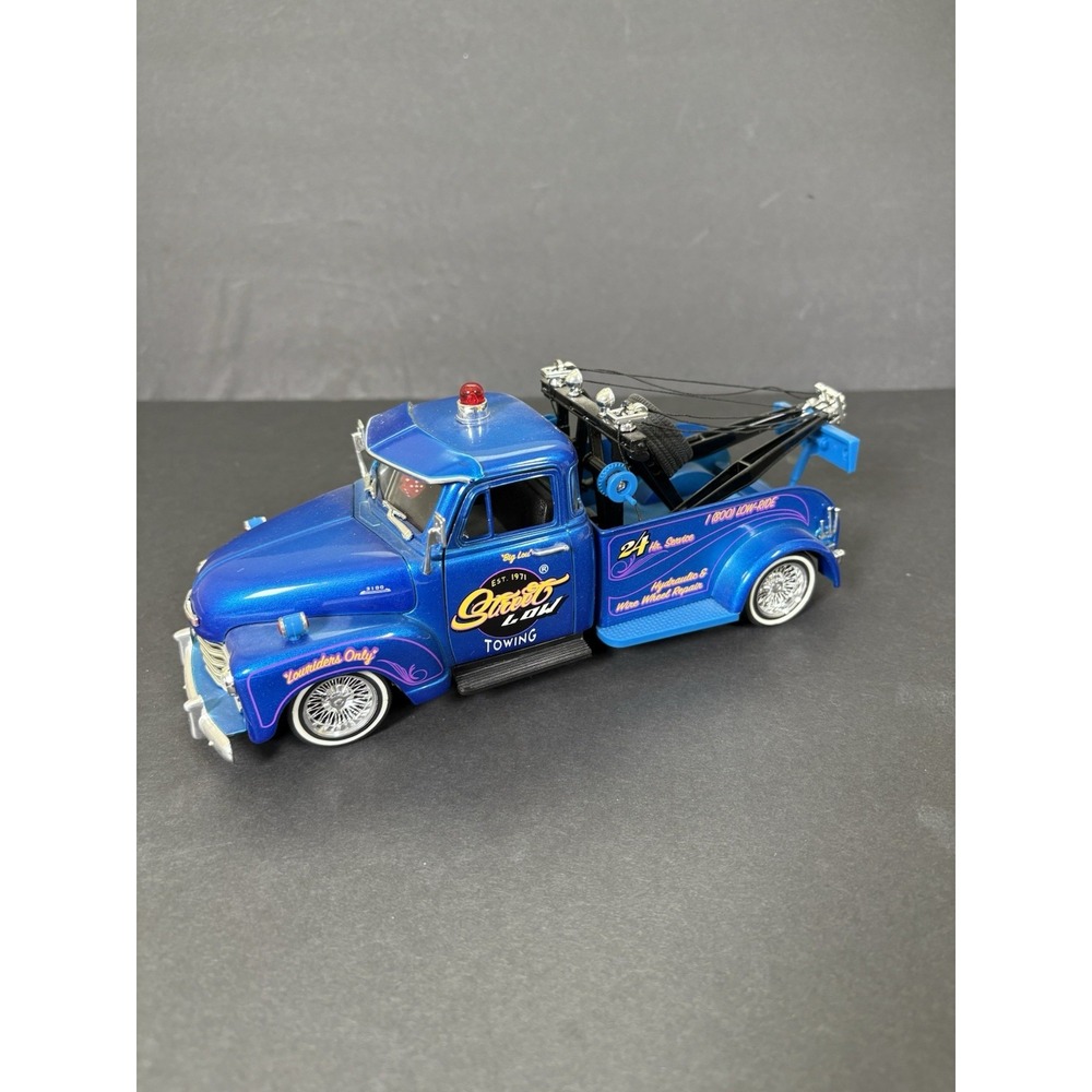 2003 Jada Street Low 1953 Chevy 3100 Tow Truck Blue 1:24 Diecast Lowrider